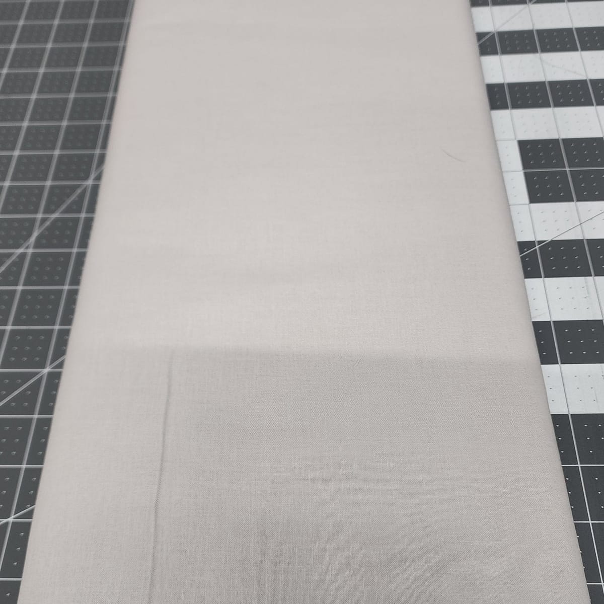 Santee Cotton Solids Vapor Blue (Light Gray) – 8 Yard Bolt – 100% Cotton